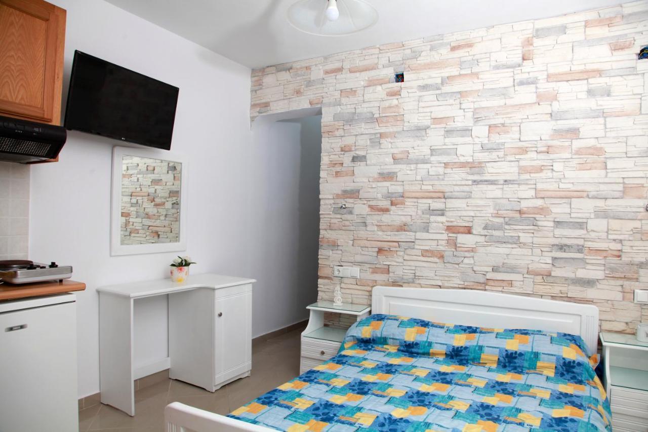 Maria'S Residence Agia Anna  Екстериор снимка
